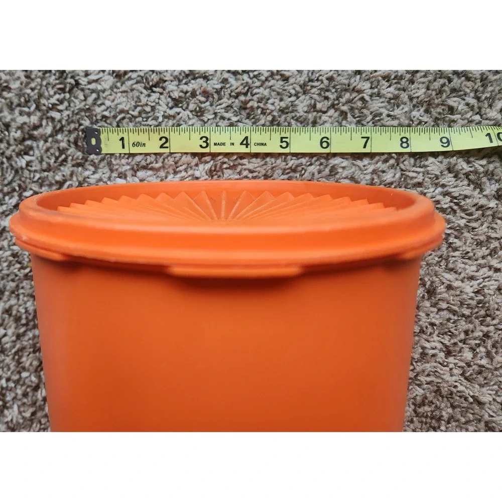 Vintage‎ 70s Retro Tupperware Orange Servalier Canister 1222-8 Sunburst Lid